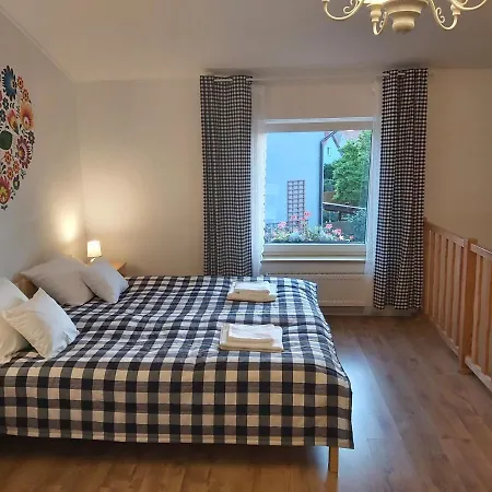 Podzamcze Homestay *