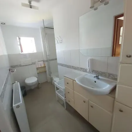 Podzamcze Quarto em Acomodações Particulares Stare Drawsko